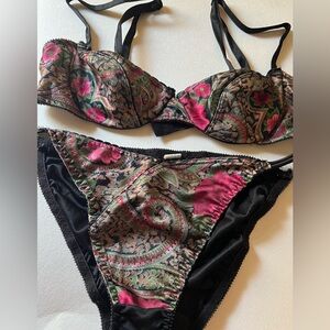 Vintage Victoria’s Secret balconet bra with matching bikini.